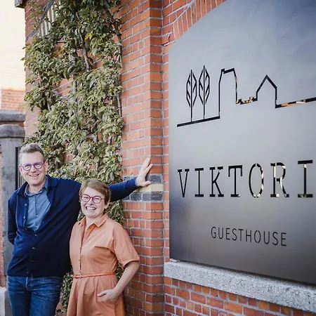 Viktoria 別荘 *